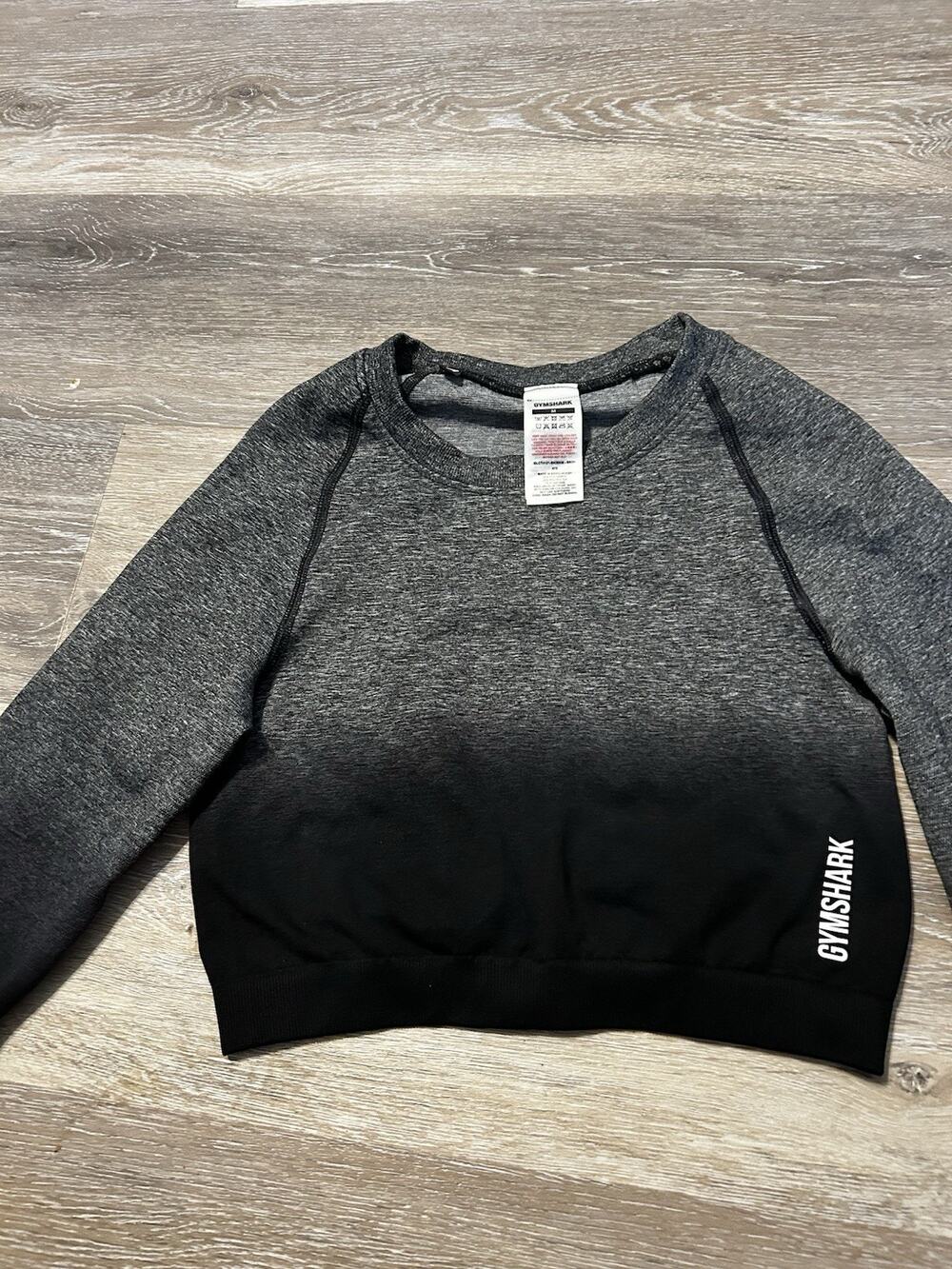 Gymshark Womens Size M Black Gray Adapt Ombre Seamless Long Sleeve Crop Top NWT